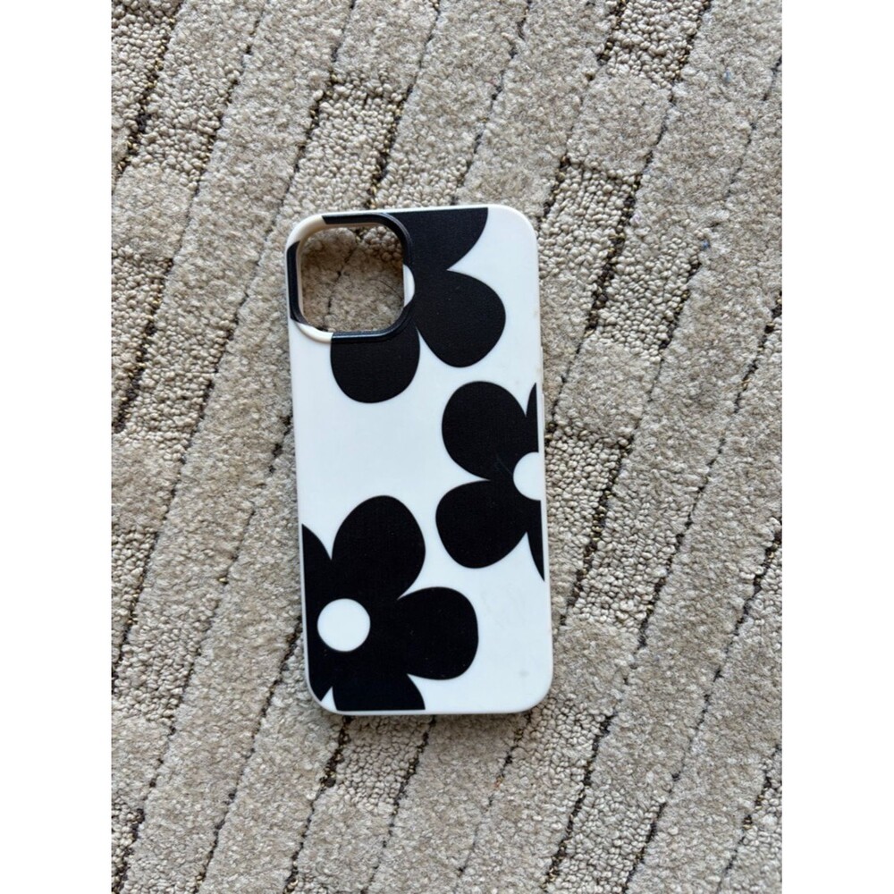 White and Black Floral iPhone 13 Case NWOT Francesca’s